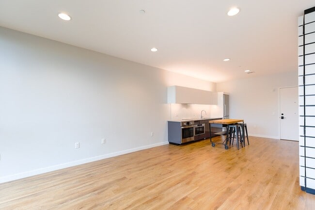Building Photo - Terrific One Bedroom Condo in Truxton Circle!