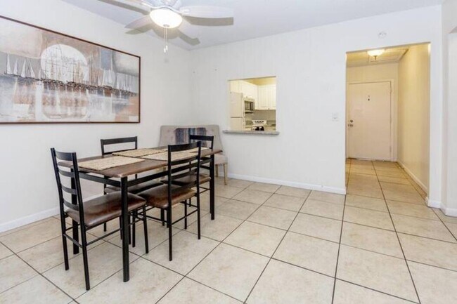 Building Photo - 308 Southwind Ct