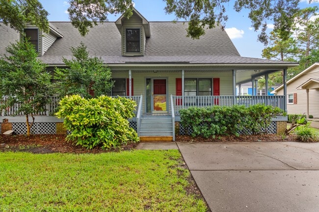 Building Photo - 311 S Willow Dr
