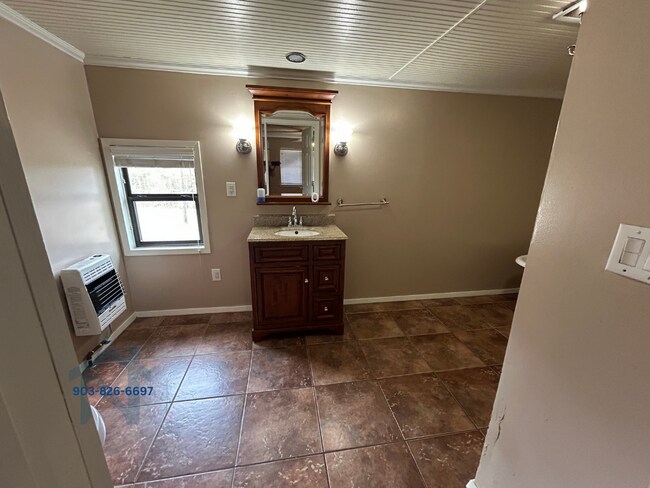 Building Photo - 2417 Co Rd 3778