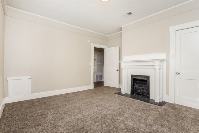 Building Photo - 1404 21st St