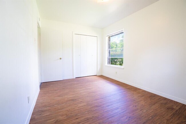 Building Photo - 8204 Easter Cove