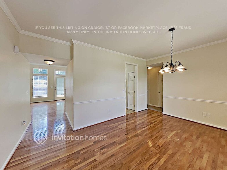 Building Photo - 2572 McGinnes Pl NW