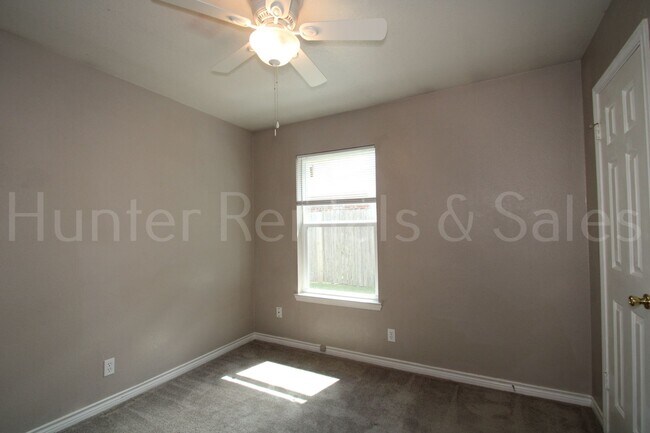 Building Photo - Well-Maintained & Move-In Ready in South Killeen