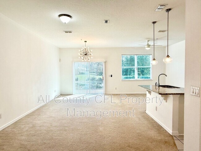 Building Photo - 619 Fortanini Cir