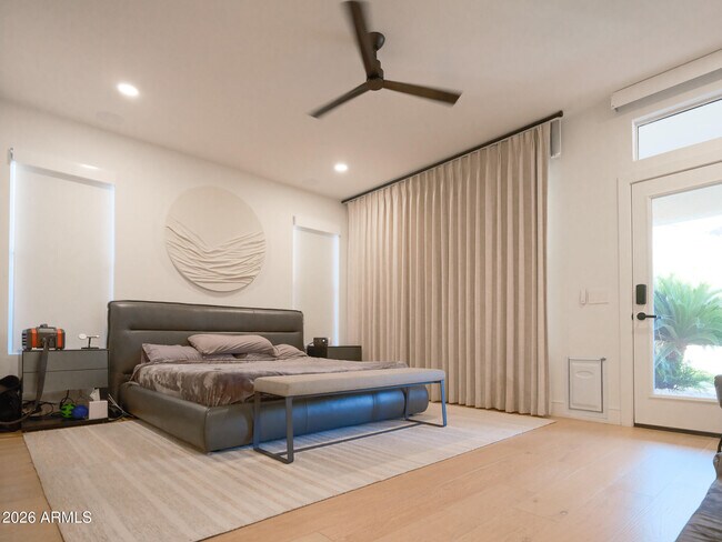 Building Photo - 2024 E Granite View Dr