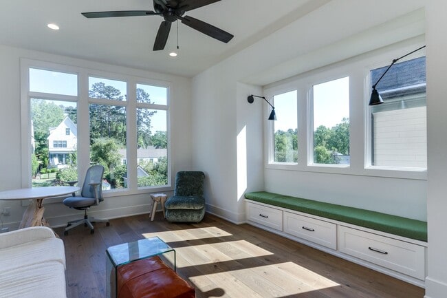 Building Photo - Extrordinary 4BD, 4.5BA Raleigh Home in an...