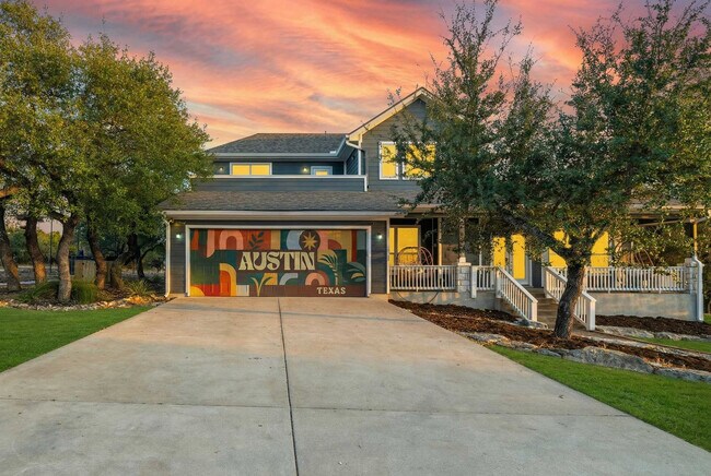 Building Photo - 13420 Trail Driver St