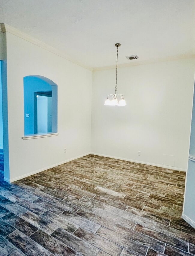 Building Photo - 6010 Forest Plaza Ct