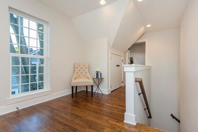 Building Photo - 2201 Wickerson Ave. Nashville, TN 37210