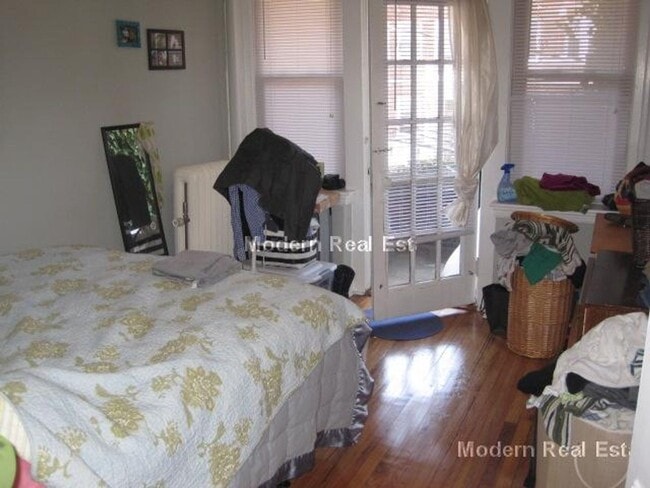 Building Photo - HOT ALLSTON LISTING!!!!