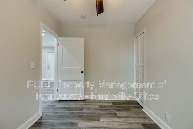 Building Photo - 254 Collier Ave