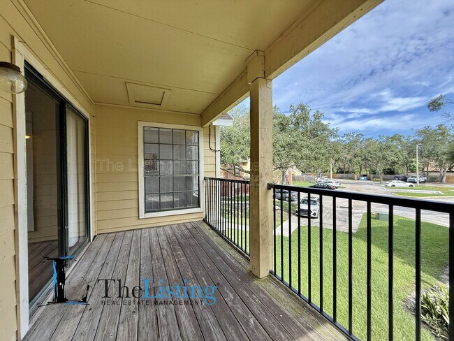 Building Photo - 8724 Mallard Reserve Dr