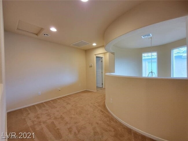 Building Photo - 9132 Spumante Ave