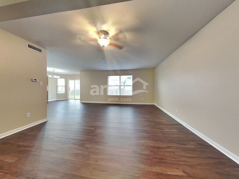 Building Photo - 15003 Lovely Dove Ln