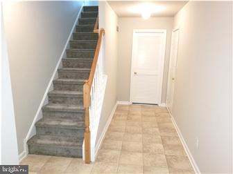 Building Photo - 15 Bridle Path