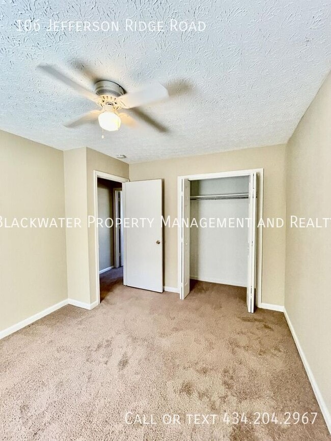 Building Photo - 106 Jefferson Ridge Rd