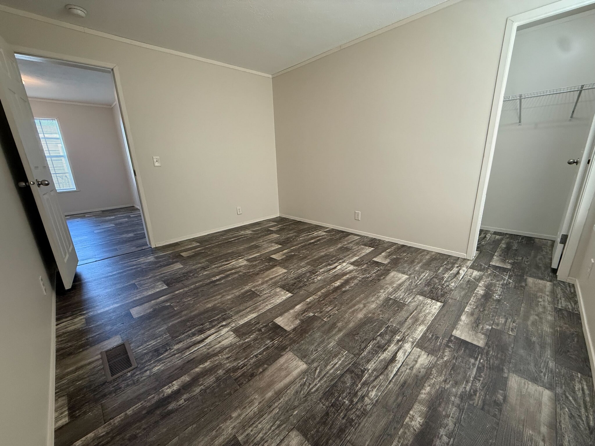 Building Photo - 11977 Springbrook Ct