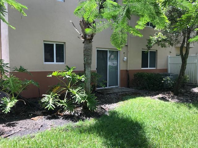 Building Photo - 3790 N Jog Rd