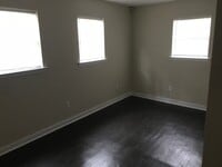 Building Photo - Adorable 3 Bedroom Home Completely Remodeled