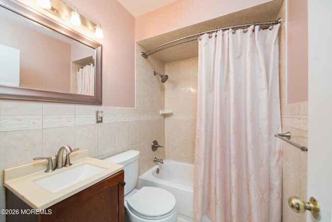 Building Photo - 166 Morningside Ave