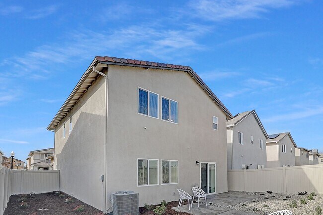 Building Photo - 3834 Berrybridge St