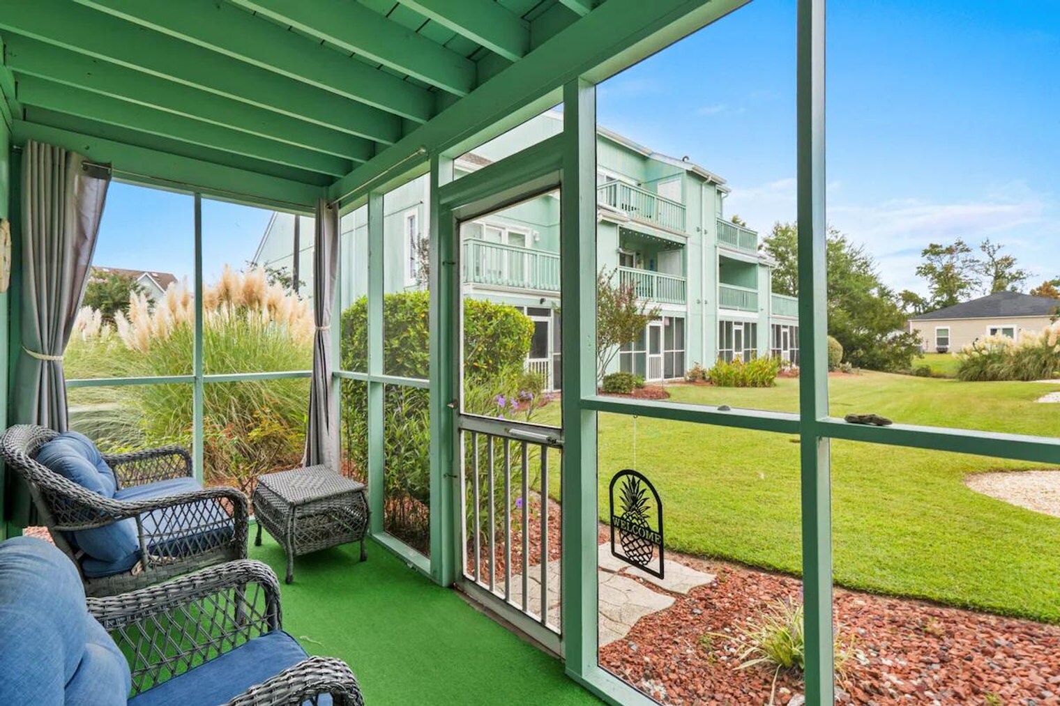 Building Photo - 1717 Boyne Dr