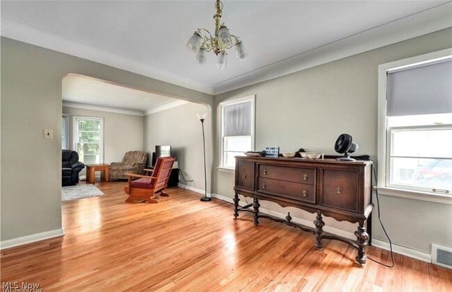 Building Photo - 3932 Meadowbrook Blvd