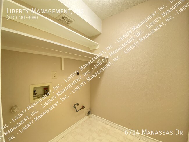 Building Photo - 6714 Manassas Dr