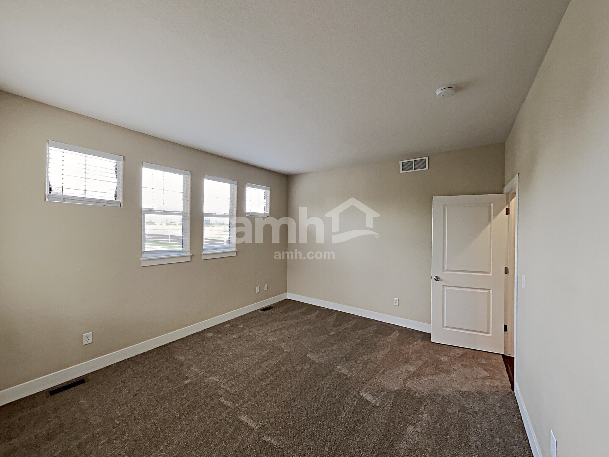 Building Photo - 21507 E Smoky Hill Rd