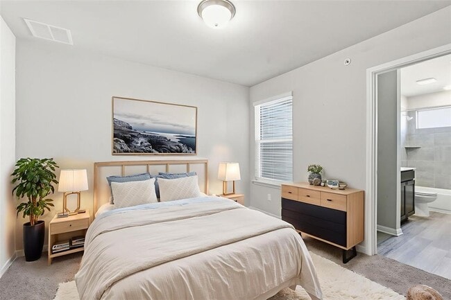 Building Photo - 104 Texas Agate Dr