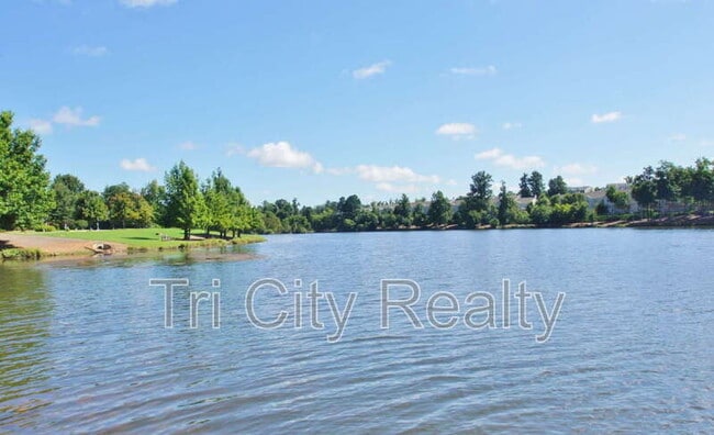 Building Photo - 342 Hunterian Pl