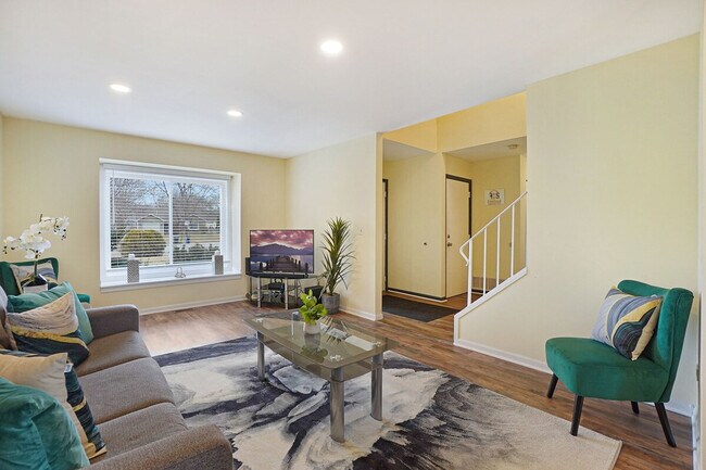 Building Photo - 291 Weatherford Ln