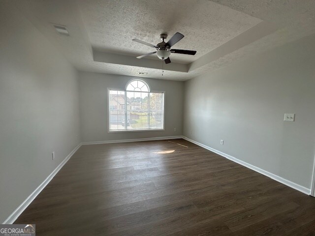 Building Photo - 10650 Daisy Cove
