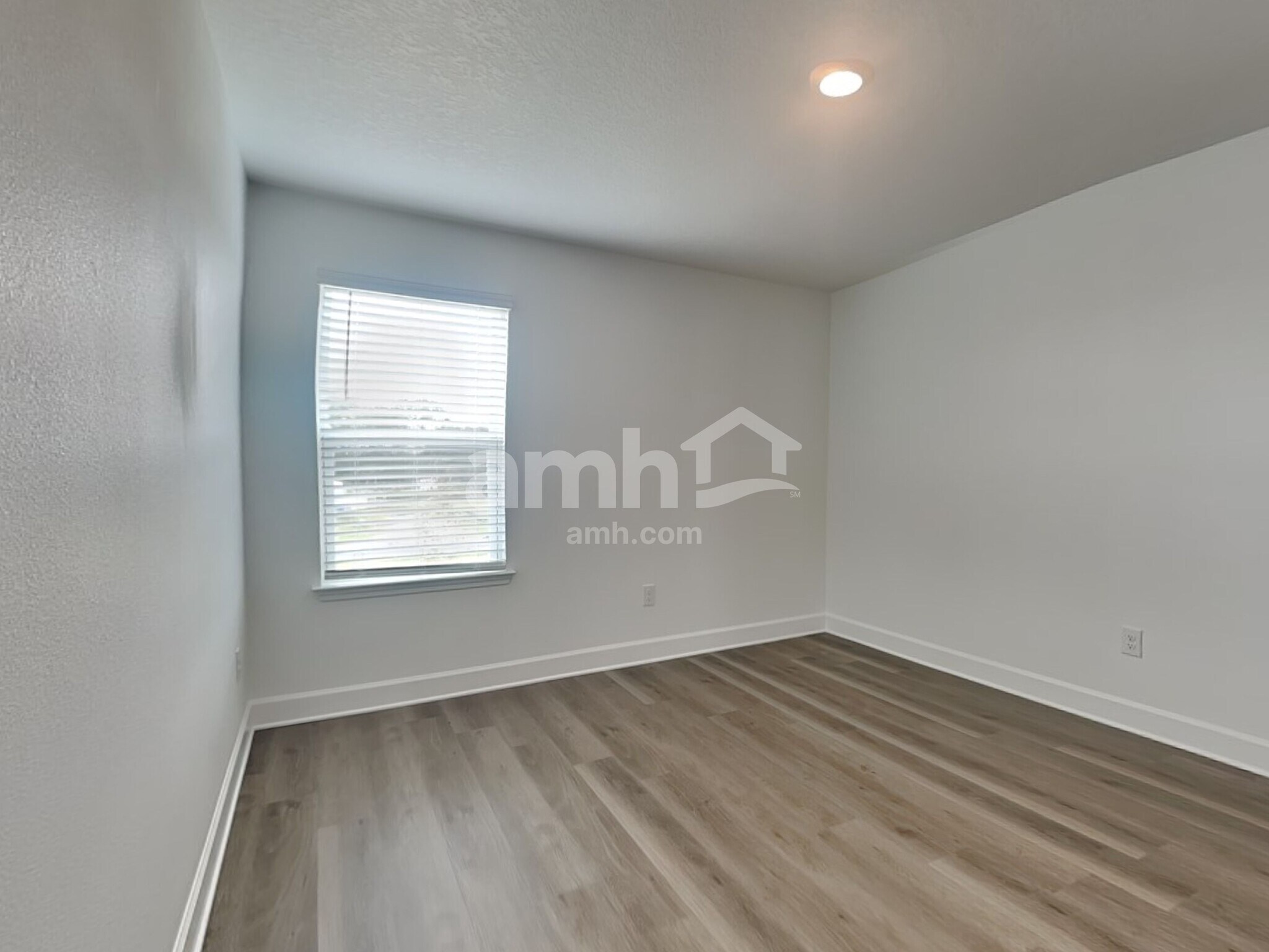 Building Photo - 37878 Dusty Saddle Ln