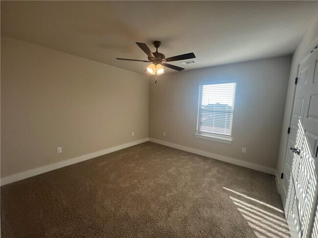 Building Photo - 7303 SW High Meadow Blvd