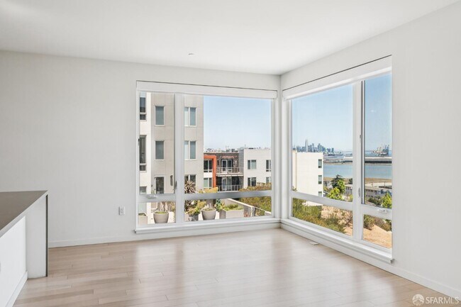 Building Photo - 52 Innes Ct