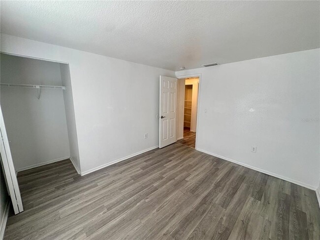 Building Photo - 408 57th Ave Dr E