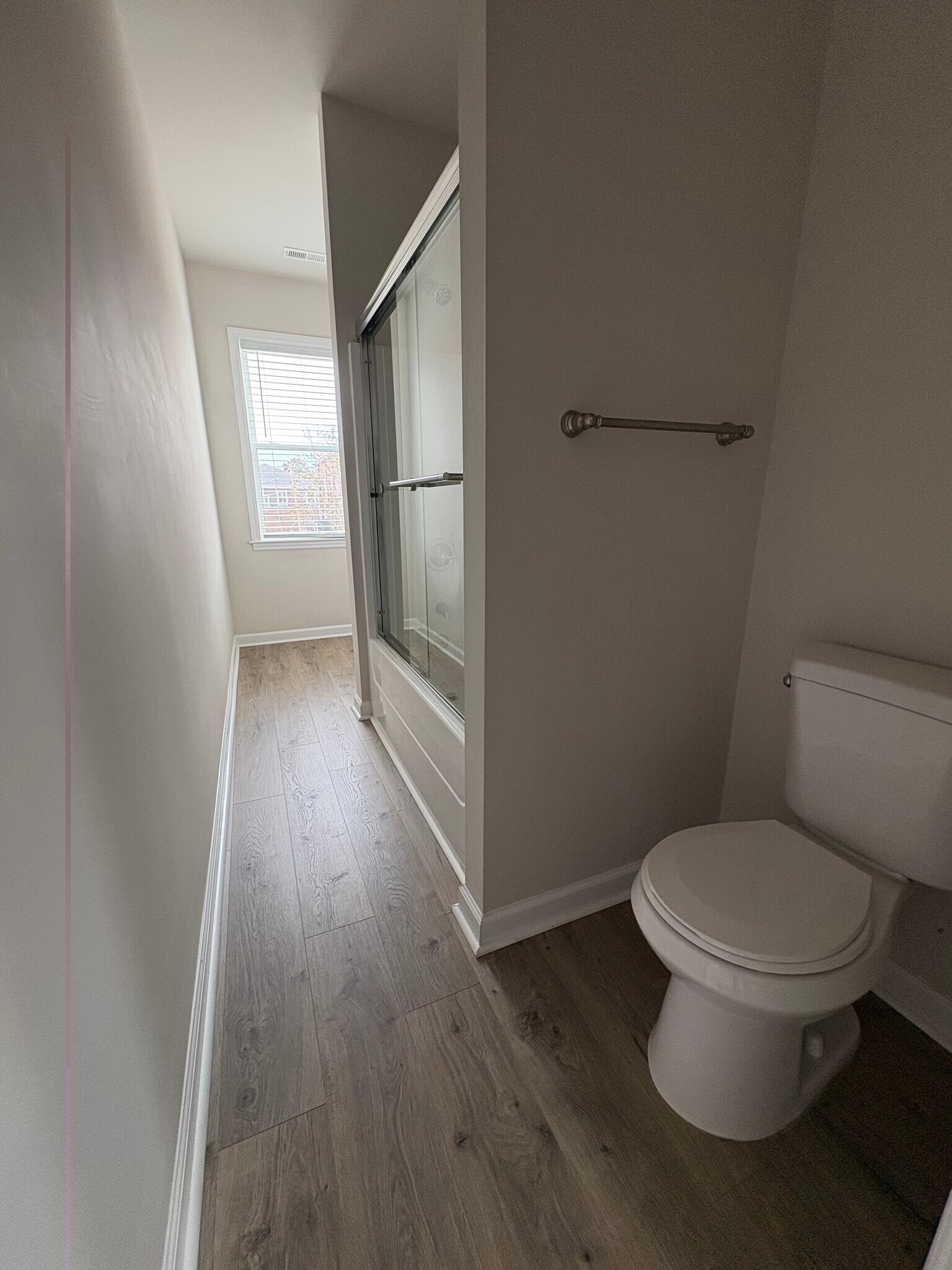 Building Photo - 107 Screven St