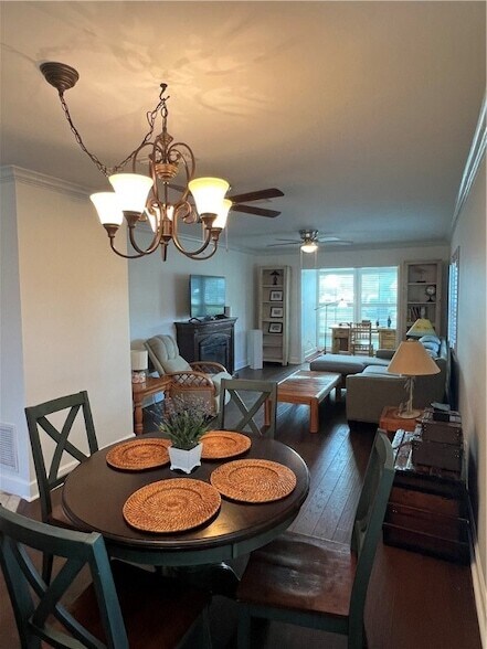 Building Photo - 18 Vista Palm Ln