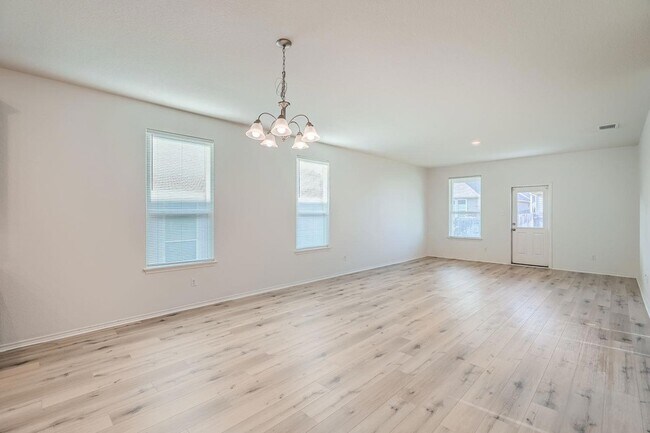 Building Photo - 190 Purple Heart Dr