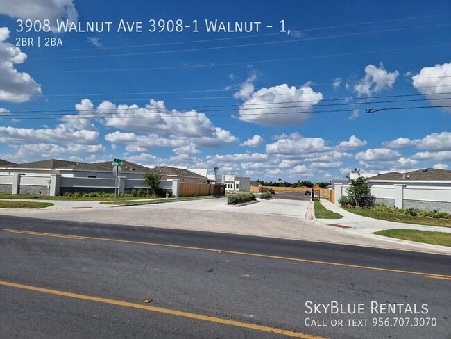 Building Photo - 3908 Walnut Ave