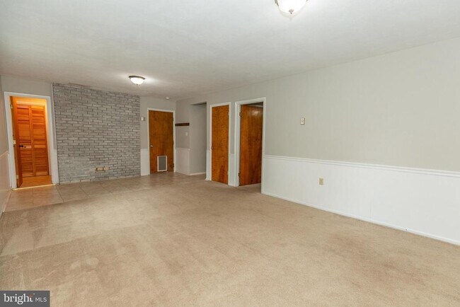 Building Photo - 1517 Caroline St