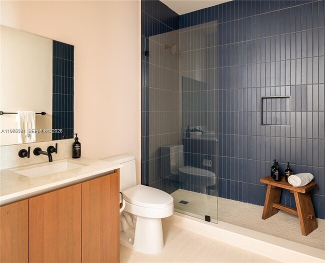 Building Photo - 275 SW 6th St