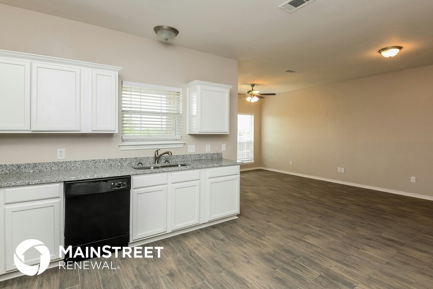 Building Photo - 208 Ridgeway Blvd