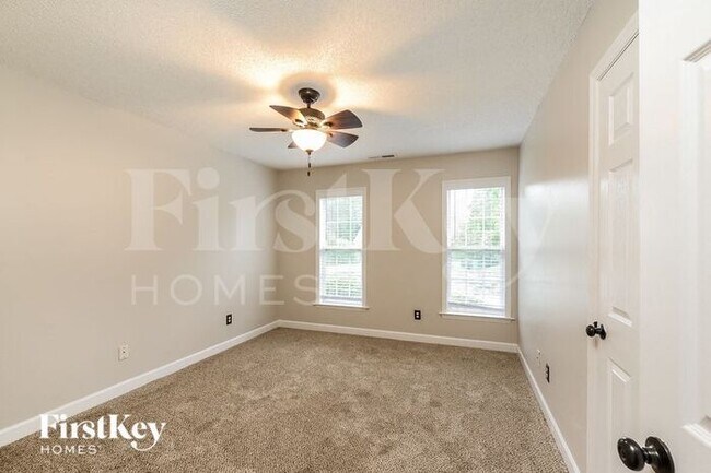 Building Photo - 270 Coghill Dr