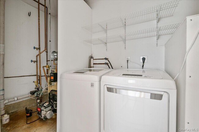Building Photo - 25 Gardners Ln