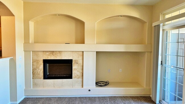 Building Photo - Fantastic NEWER Paint NEWER Carpet 2 Bed 2...
