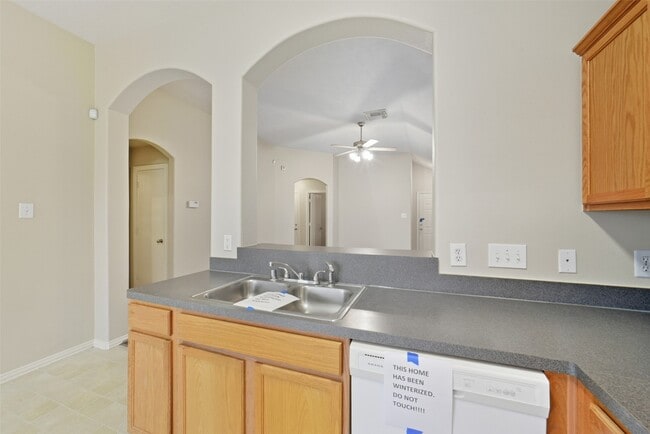 Building Photo - 19907 Parkstone Bend Ln