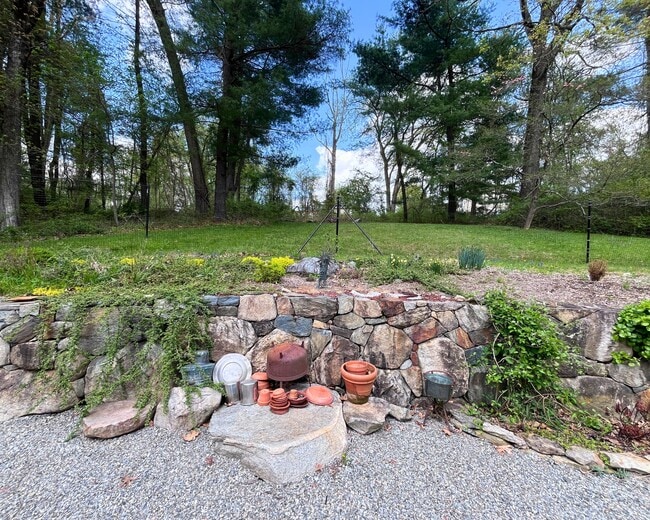 Building Photo - 64 Belden Rd